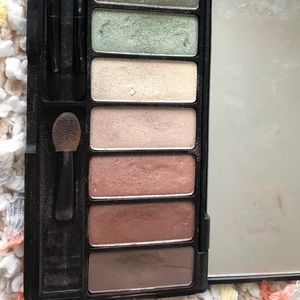 Kat Vin D true romance eyeshadow palette